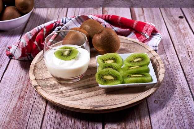 Когда вводить киви в рацион малыша